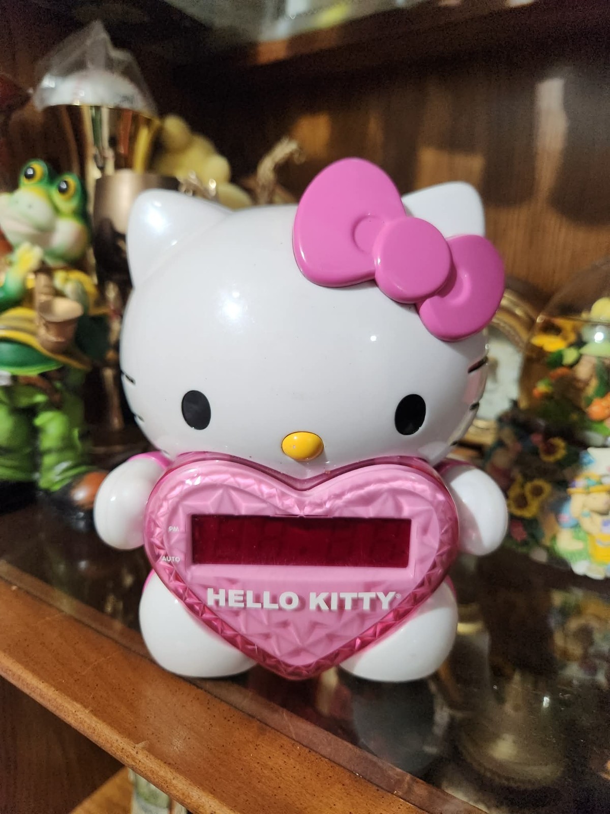 Hello Kitty 2012 Digital AM/FM Ceiling Projection Alarm Clock Radio KT2064P gallery