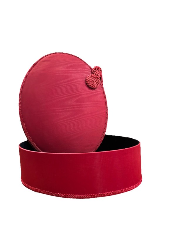 Princess Marcella Borghese Red Hat Box Decorative Storage Display Tassel gallery