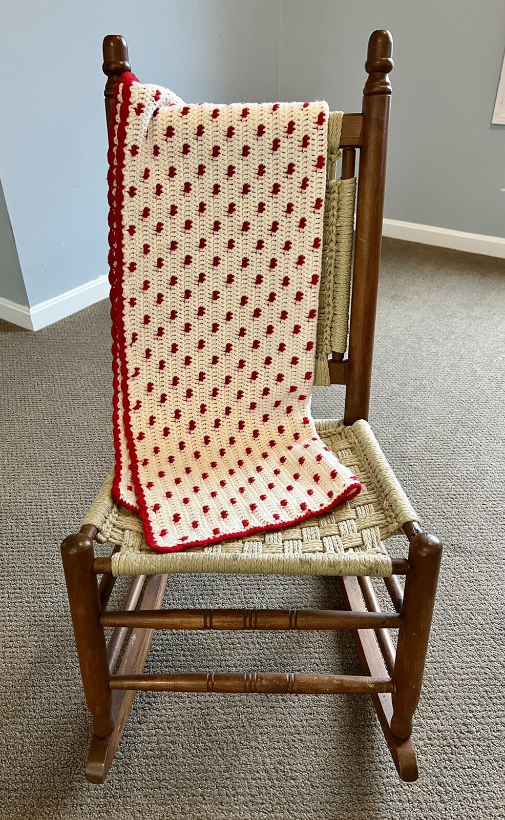 Red Heart White Pattern Handmade Crocheted Afghan Lap Baby Blanket 32” X 25” gallery