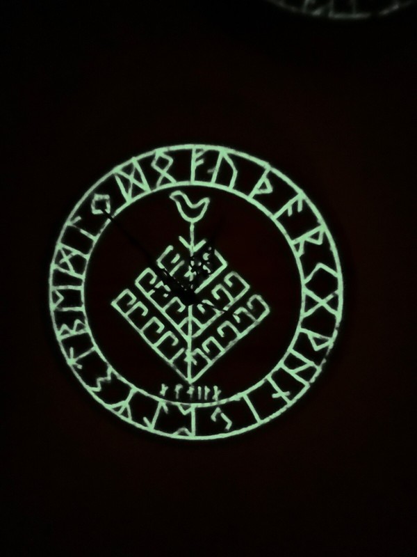 Rune wallclock gallery