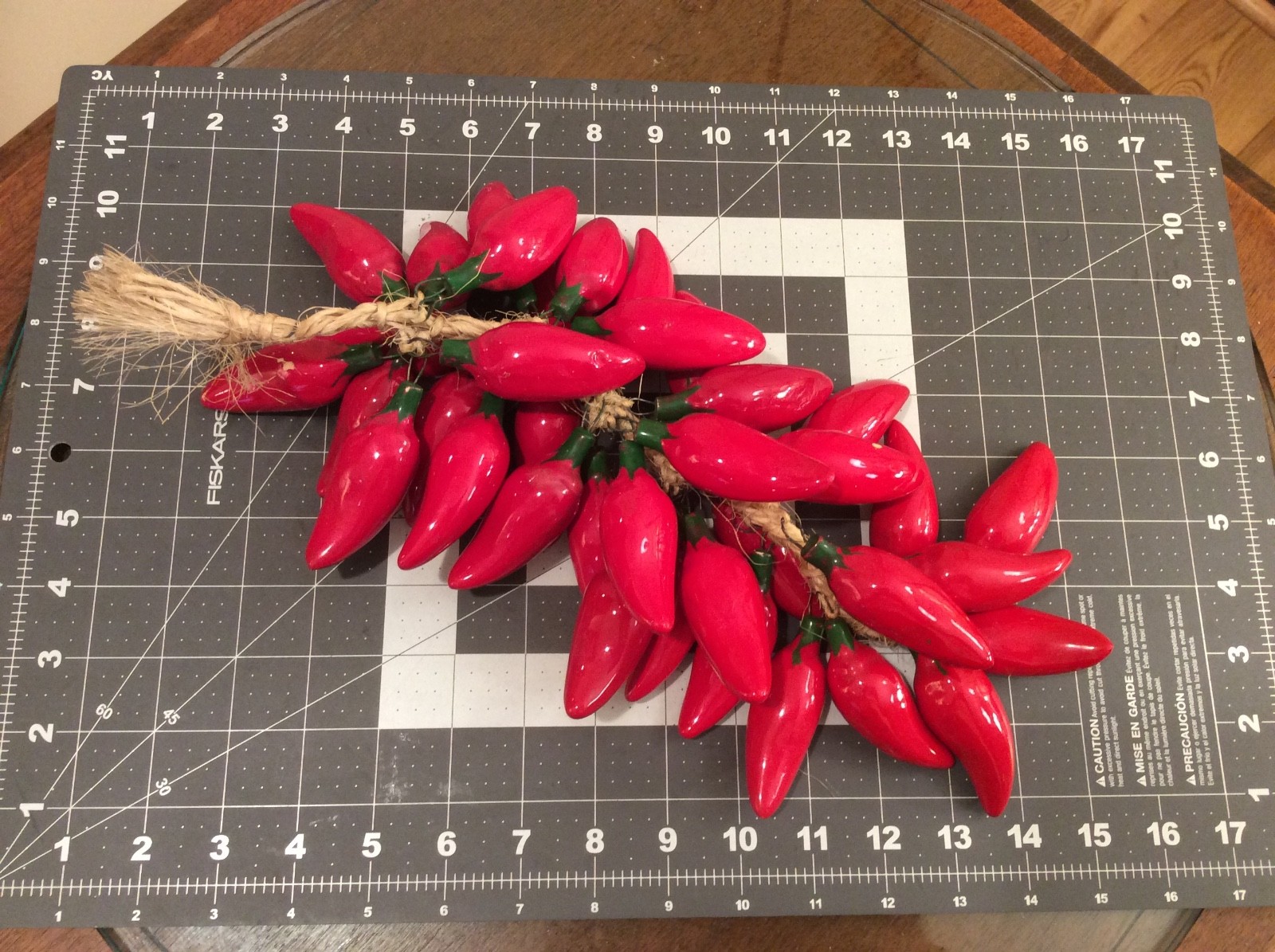 Hemp Rope with Red Painted Ceramic Hanging Chili Peppers gallery