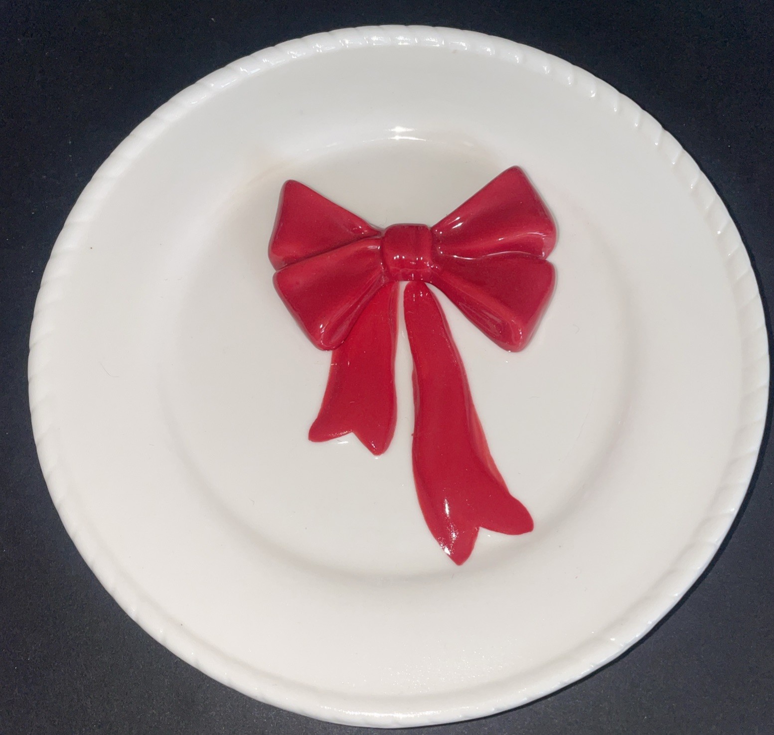 6” Decorative Ceramic Plate / Trinket Tray With Raised Red Bow / Ribbon. New gallery