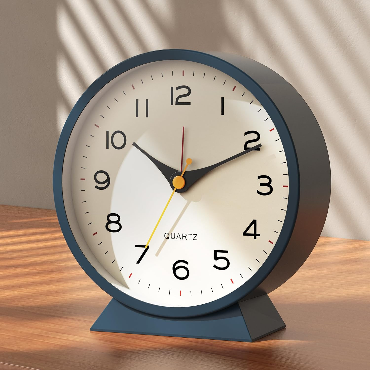 ® 4.5" Analog Alarm Clock,Small Retro Desk Clock Battery Operated,Slient Metal T gallery