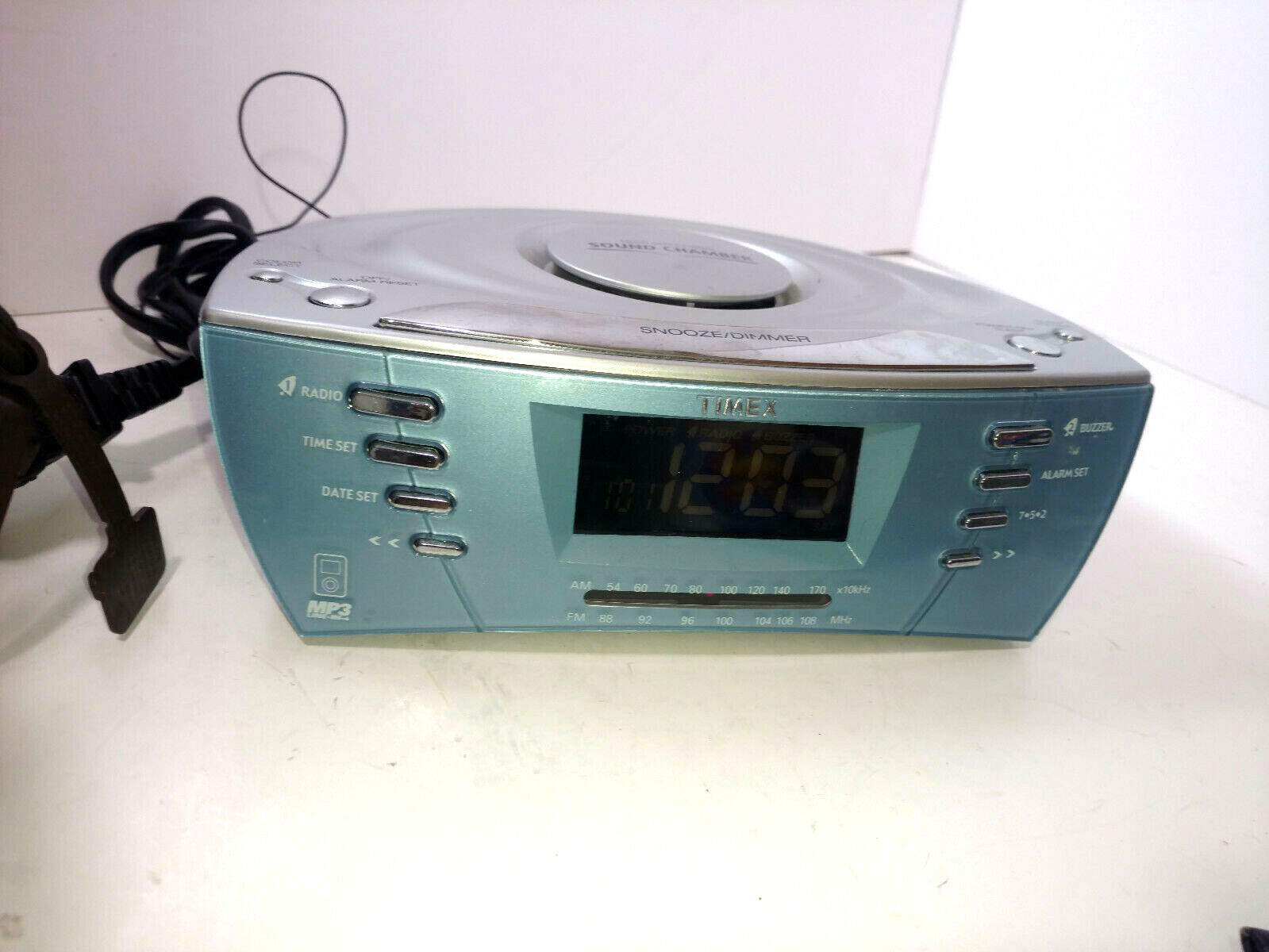Timex Blue Multi-Directional Sound Chamber Alarm Clock AM/FM Radio T439S MP3 Inp gallery