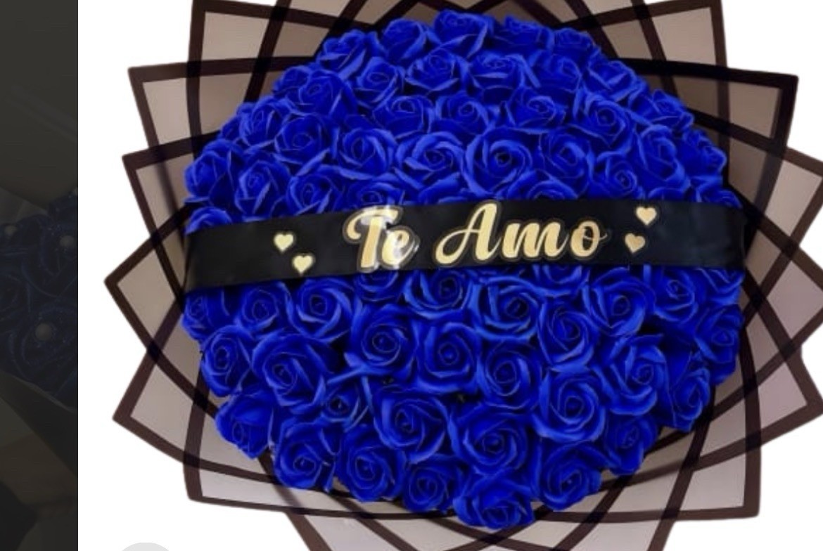 100 Roses Forever gallery