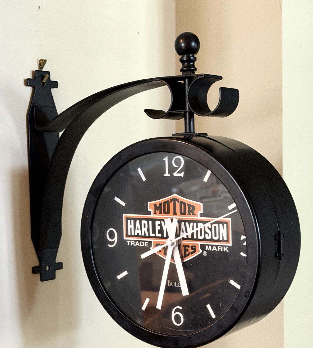 Rare Harley Davidson Double Sided Metal Pub Clock Battery Operated A Beauty gallery