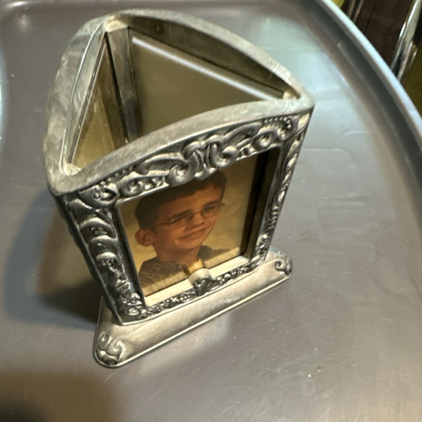 Godinger Silver Triangular 3-Photo Deep Metal Frame, Free Standing, 1991 gallery