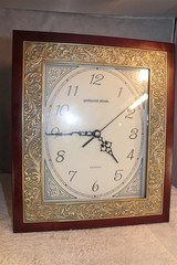 PREFERRED STOCK QUARTZ CLOCK 1 AA BATTERY NOT INCLUDED 13 1/2″ x 11 1/2″