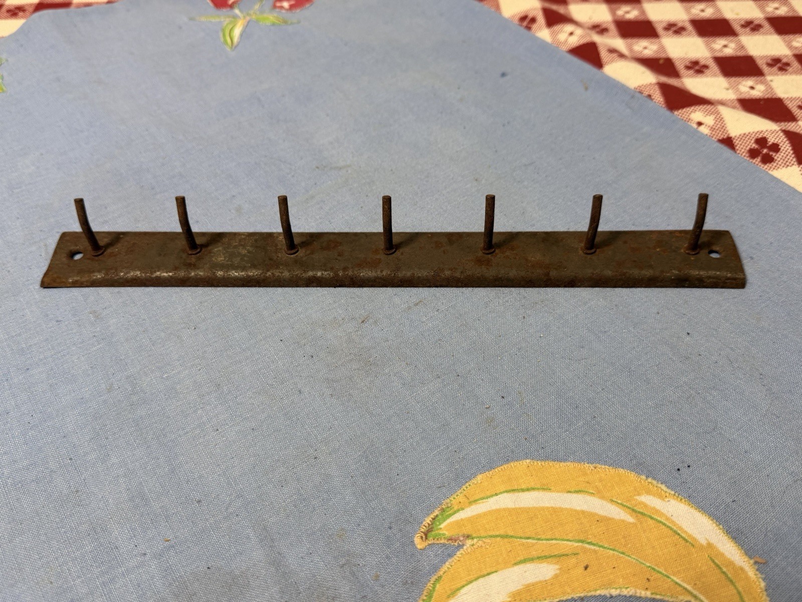 Vintage Primitive Kitchen Metal Wall Rack Key Hooks Holder 12" gallery