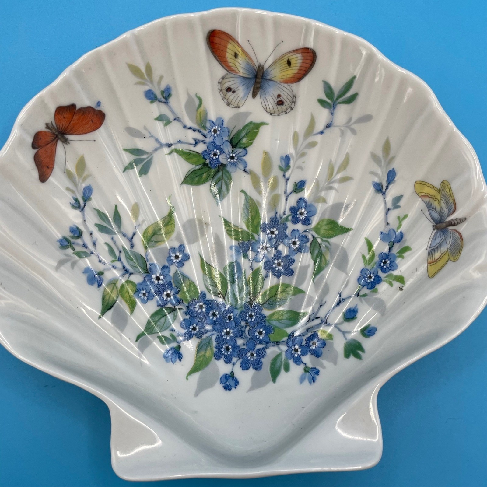Vtg Limoges Porcelain Shell Trinket Dish Blue Floral Butterfly Scalloped France gallery