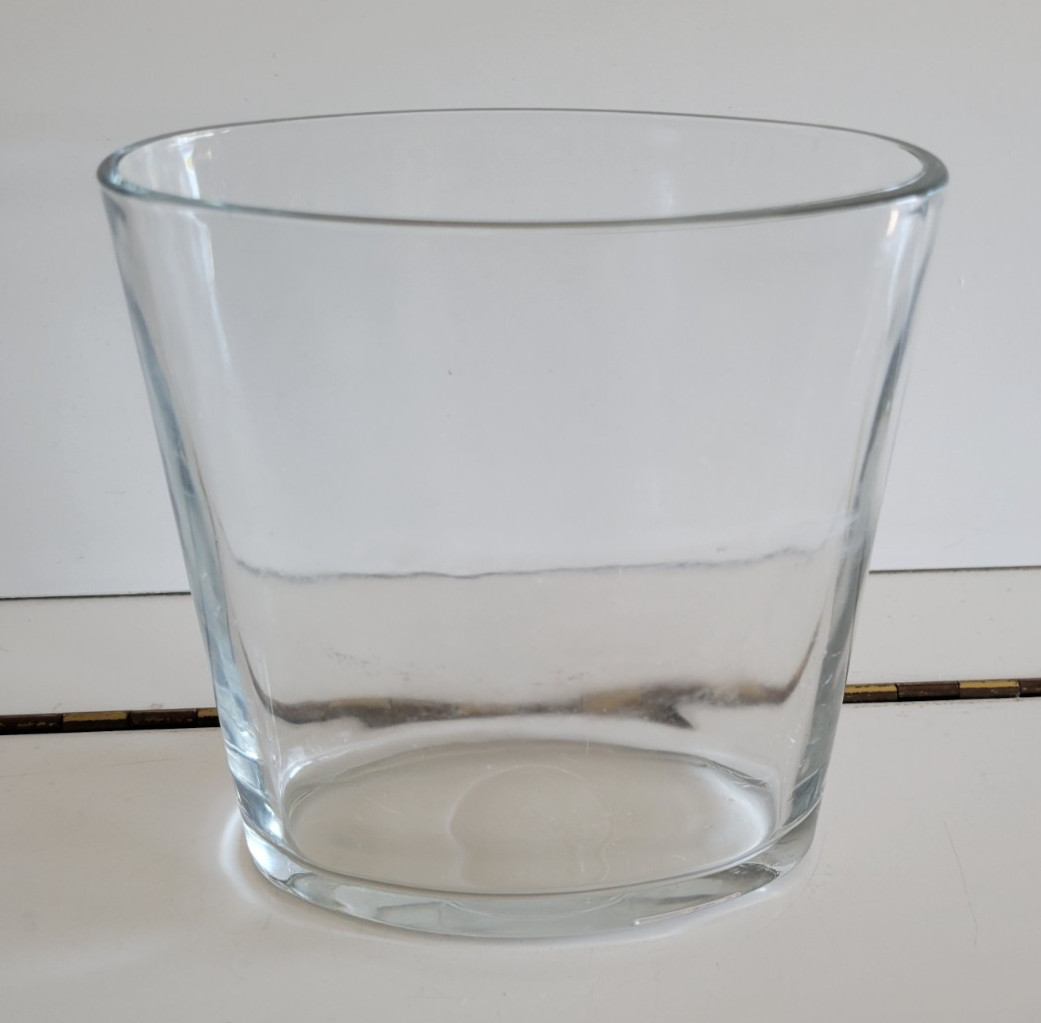 RECTANGULAR CLEAR GLASS VASE ROUNDED EDGES 6.25 BY 5.5 BY 3 INCHES gallery
