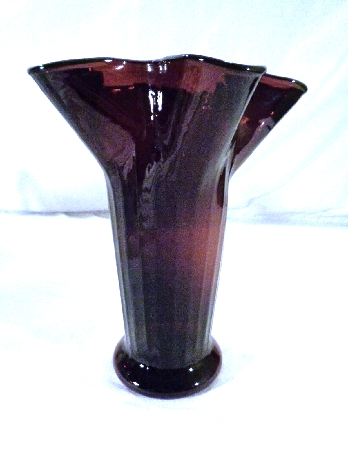 Unknown Maker 9" Amethyst Purple Ribbed Vase gallery