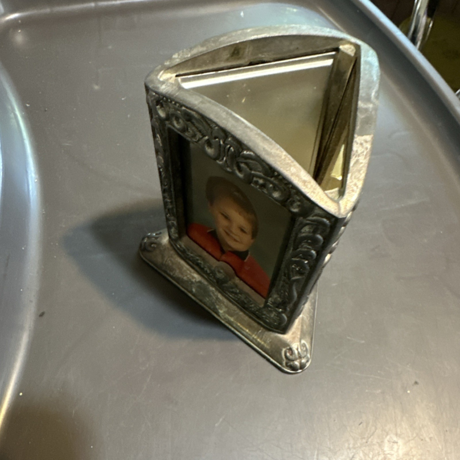 Godinger Silver Triangular 3-Photo Deep Metal Frame, Free Standing, 1991 gallery