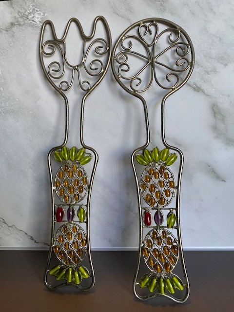 Pineapple Wall Decor Beaded Metal Kitchen Utensils