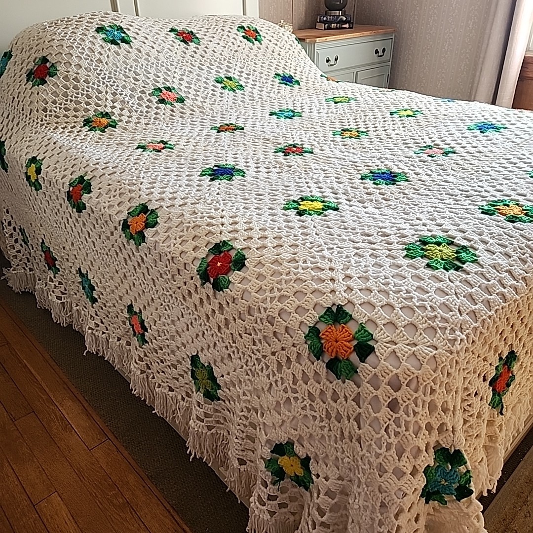 Vintage Granny Square Multi Color Flower Crochet Afghan Fringe Blanket Bedspread gallery