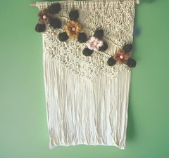Boho Macramé Wall Hanging with Handmade 3D Crochet Flowers – 17×26″