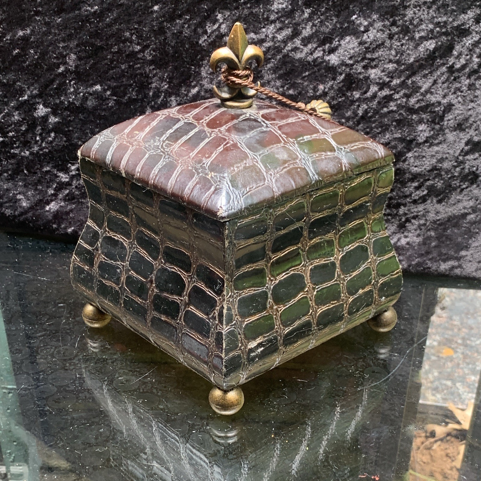 Brown Crocodile Pattern Faux Leather Trinket Box w/ Lid, Gold-Tone Feet gallery