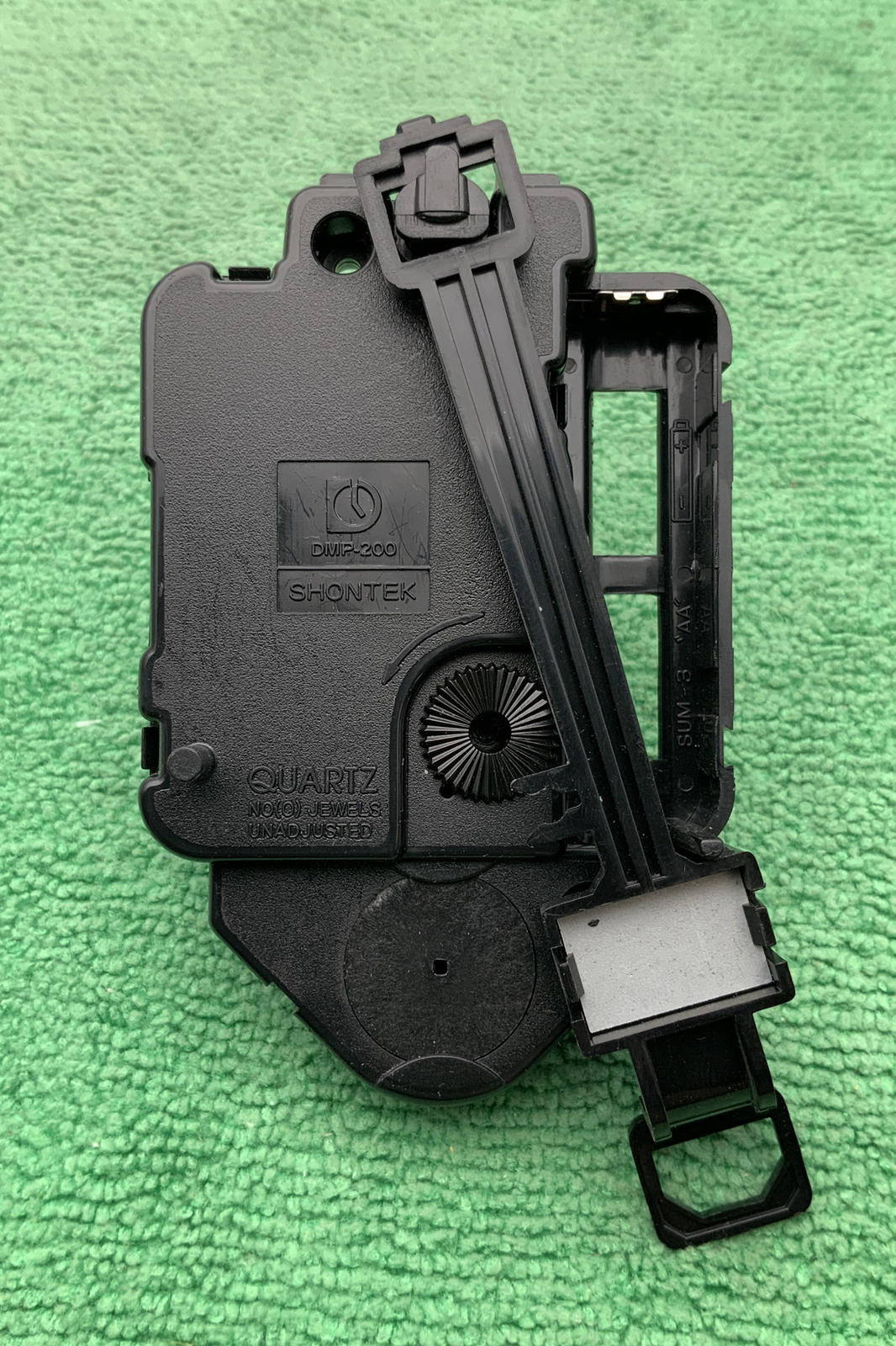 Shontek DMP-200 Pendulum Quartz Movement Clock Mechanism Replacement, No Jewels gallery