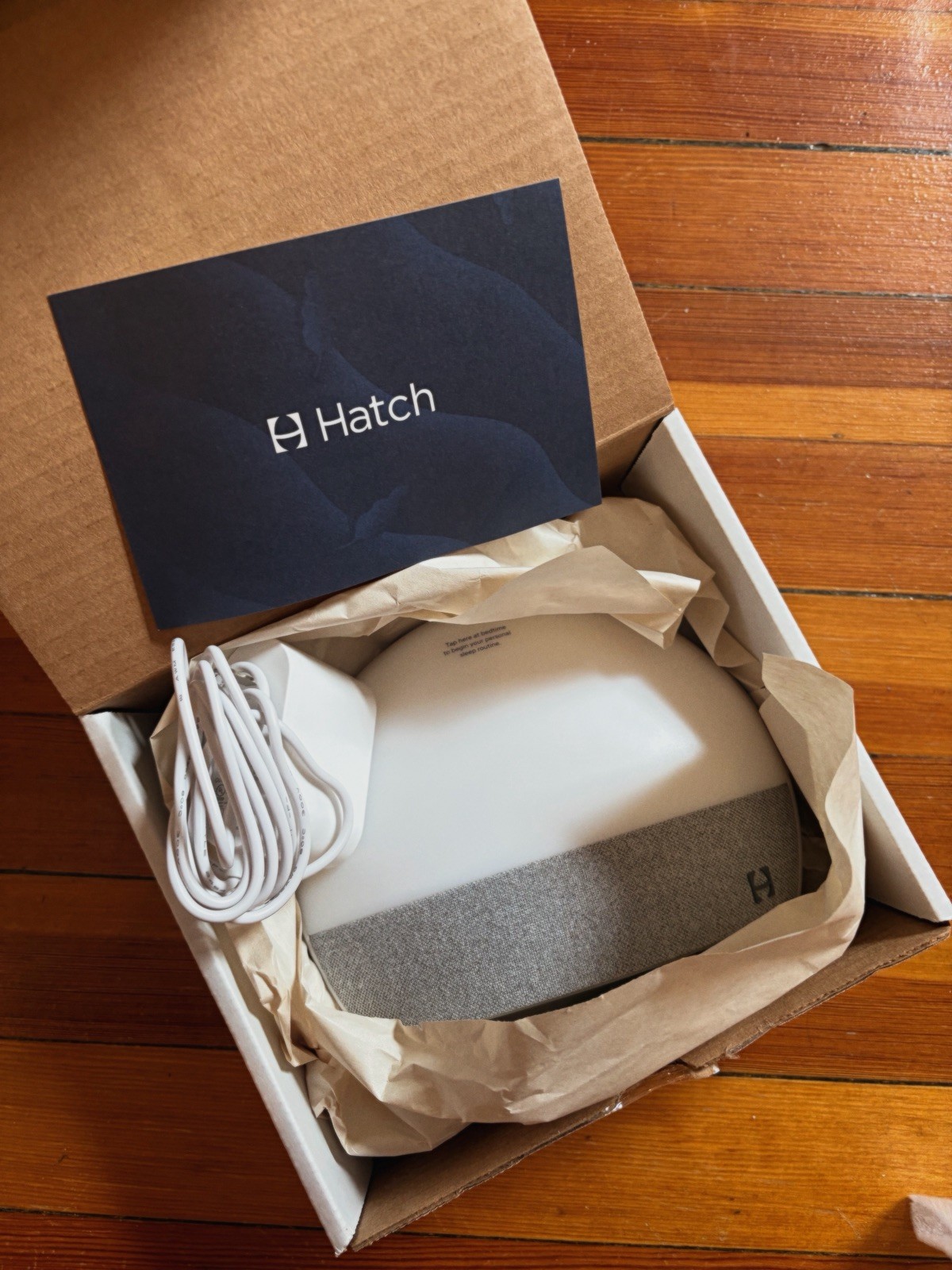 Hatch Restore 1st Generation Smart Sleep Assistant Sound Machine Light Open Box gallery