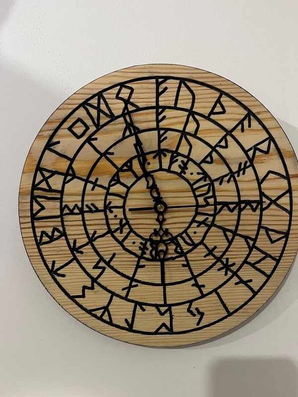 Rune wallclock gallery