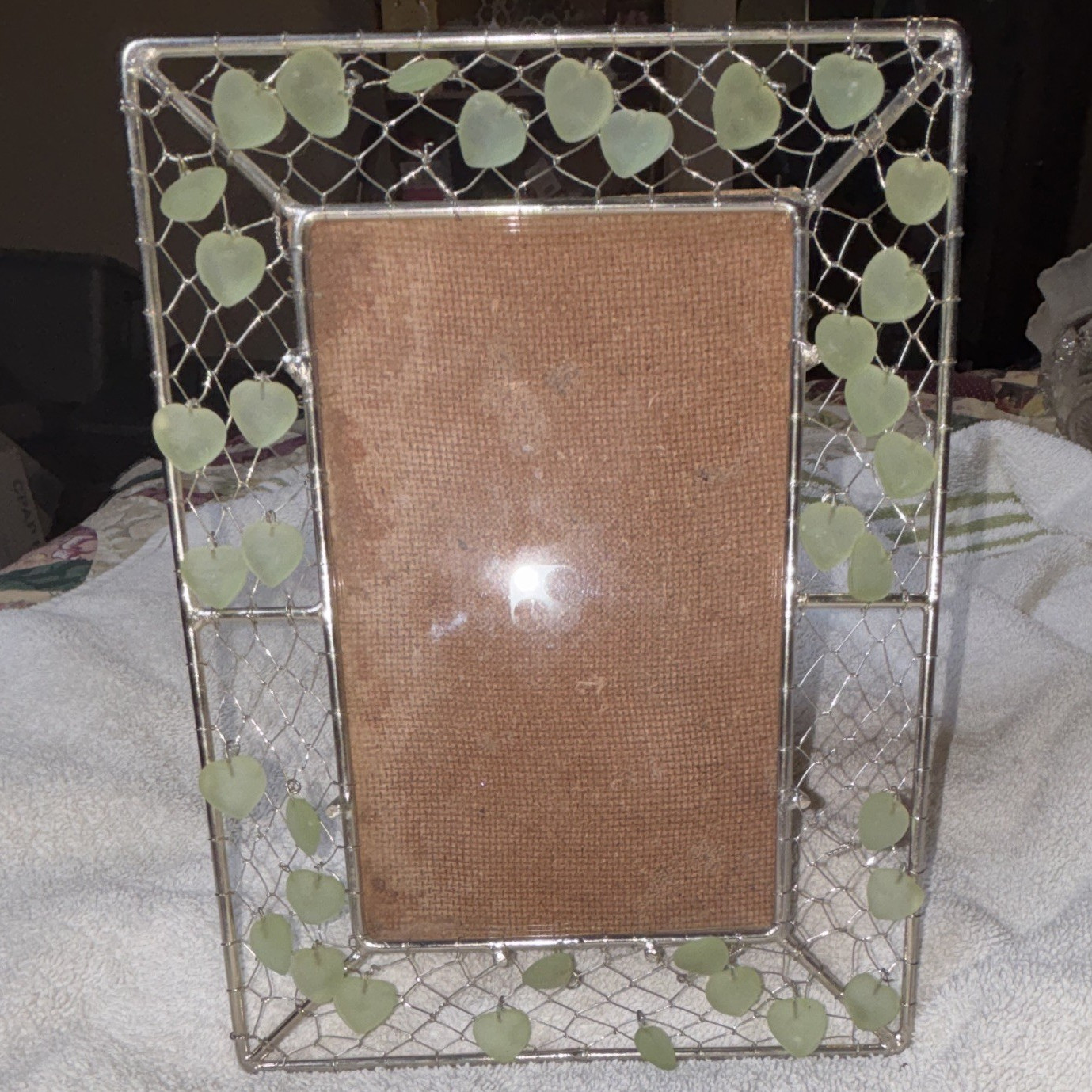 Metal Leaf Pattern Photo Frame, Freestanding Easel Back, Silver/Green, 1 Photo gallery