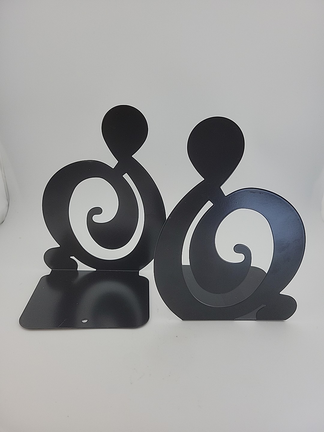 Musical Note Shaped Bookends for Home Office Stationery Storage Black Metal gallery
