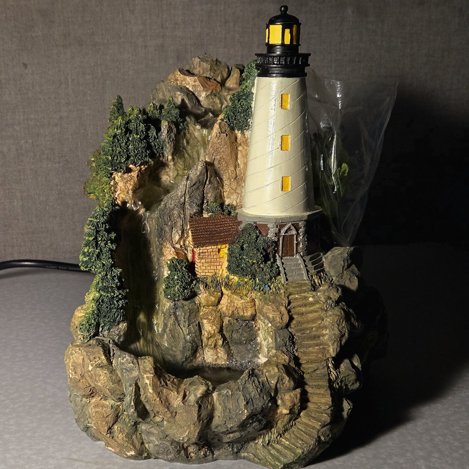 Tabletop UniFountain Lighthouse New Open Box Tested Vintage 1996 gallery