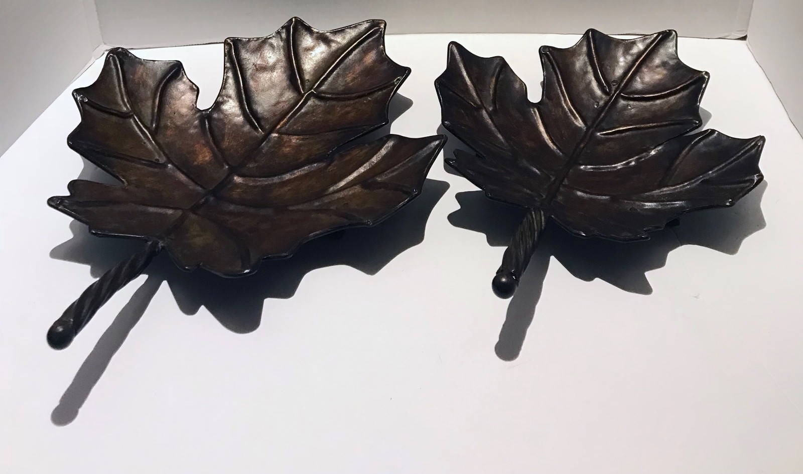 Maple Leaf Shaped Footed Display Trays Metal / Tin Brown Decorative Set of 2 gallery