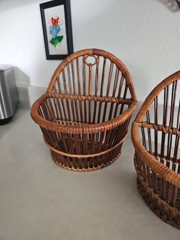 Vintage Wicker Wall Hanging Nesting Baskets - Set of 3 gallery