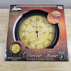 Divine Time Scripture Reading Wall Clock Bible Verse Piece English & Spanish
