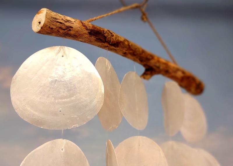 White Circle Capiz Shell Flat Wind Chime (1 chime approx. 14 x 12 inches) gallery