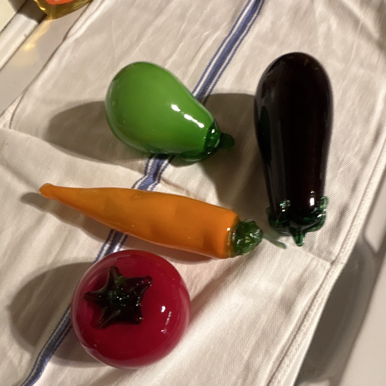 4pc Glass Decorative Vegetables Set Multicolor Kitchen Tomato Carrot Pepper gallery