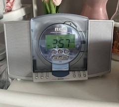 RCA RP3755A Stereo CD Player Digital AM/FM Tuning Clock Radio Dual Alarm (WORKS)