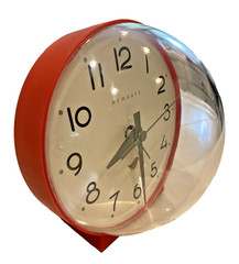 Newgate Red 4.5″ Round Analog Bubble Lens Clock W Alarm New Battery Tested Works