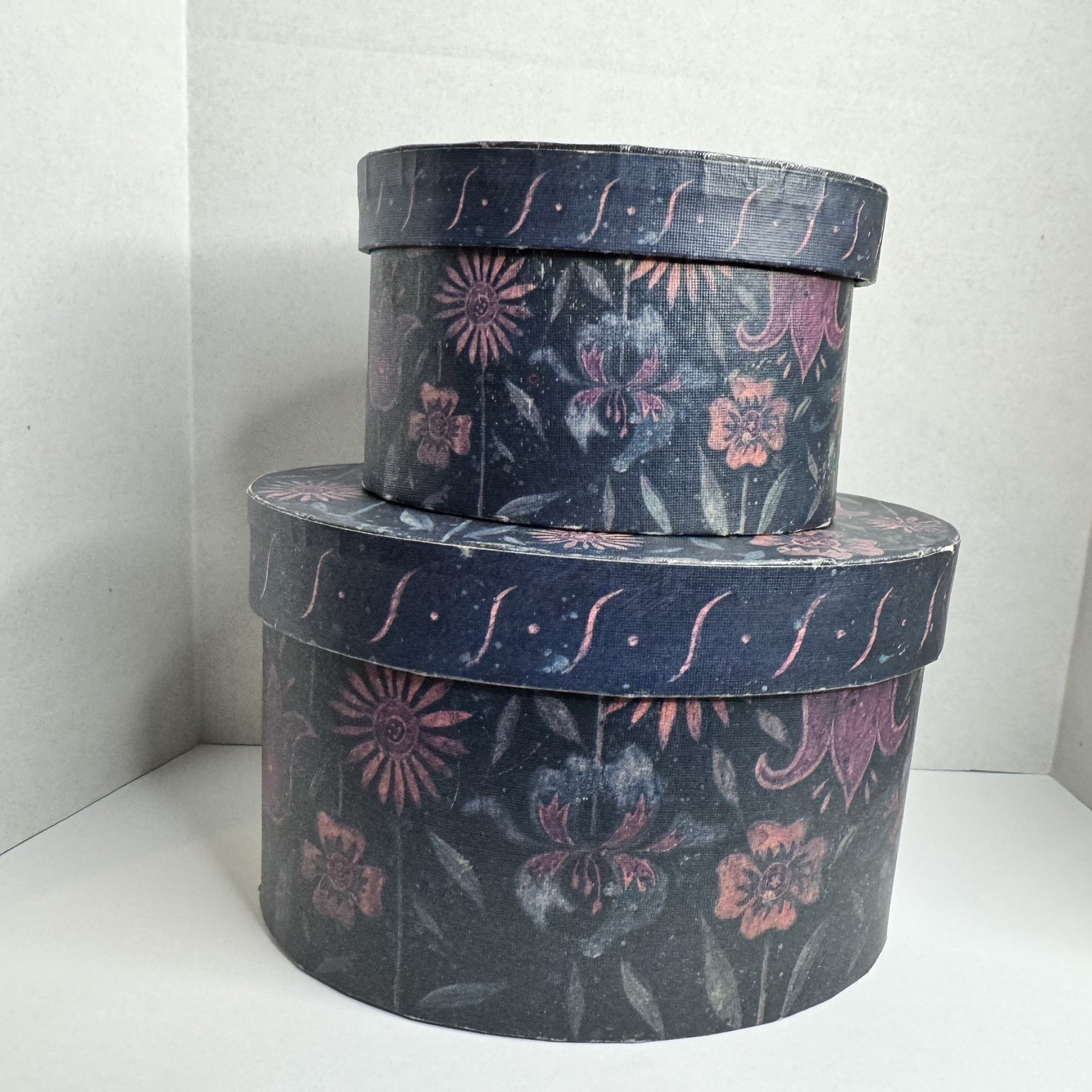 Bob’s Boxes 2 PRIMITIVE BLOOMS Stacking LANG Folk Art Box Susan A. Winget Oval gallery