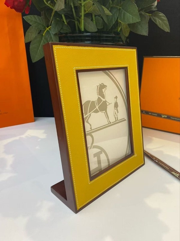 Hermes photo frame gallery